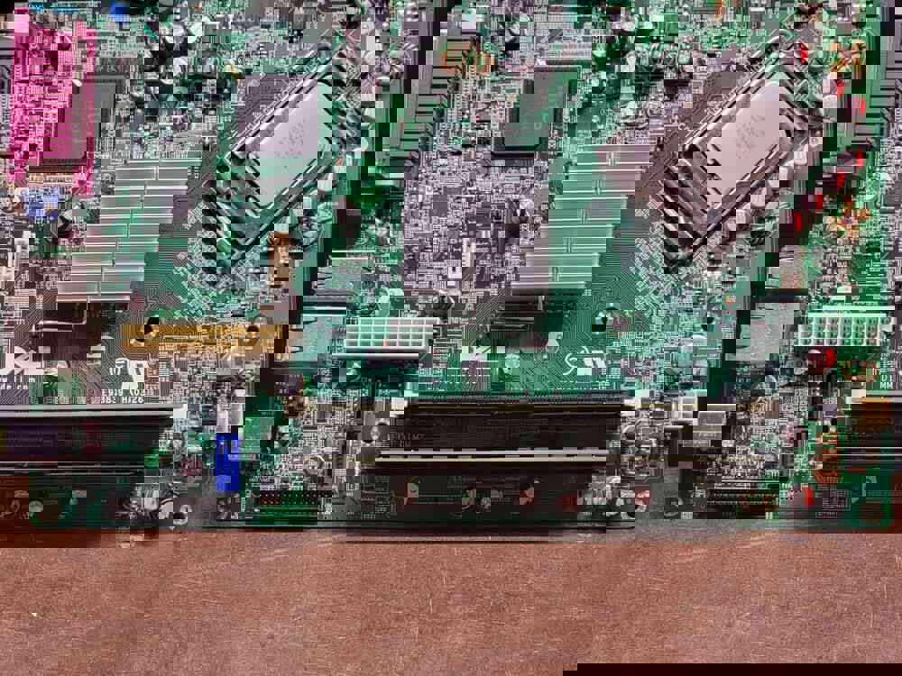 Dell Optiplex 360 LGA 775/Socket T Motherboard and CPU Combo