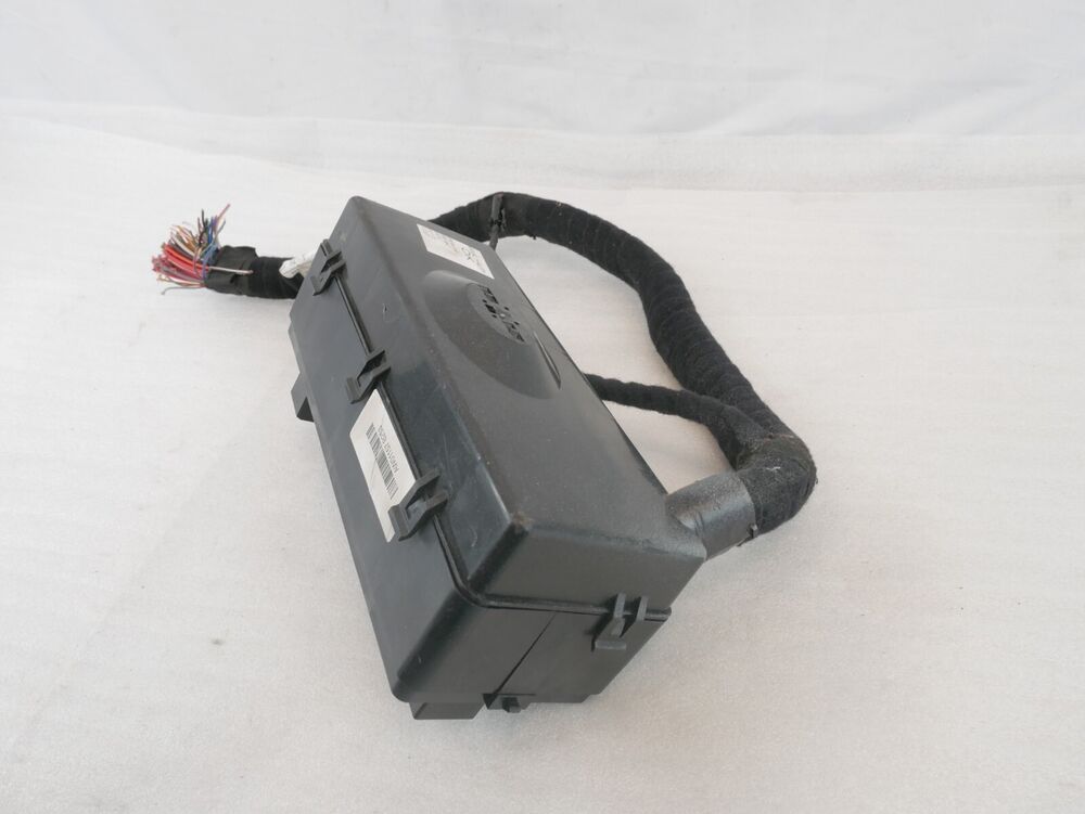2014-2017 Maserati Ghibli S 3.0L V6 RWD OEM Rear Fuse Relay Box with Cover