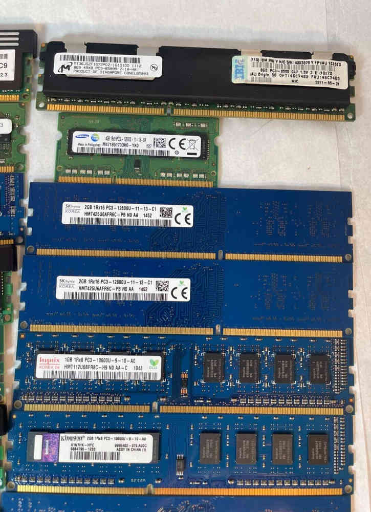 46-Piece Assorted DDR2/DDR3/DD4 RAM Memory Kit