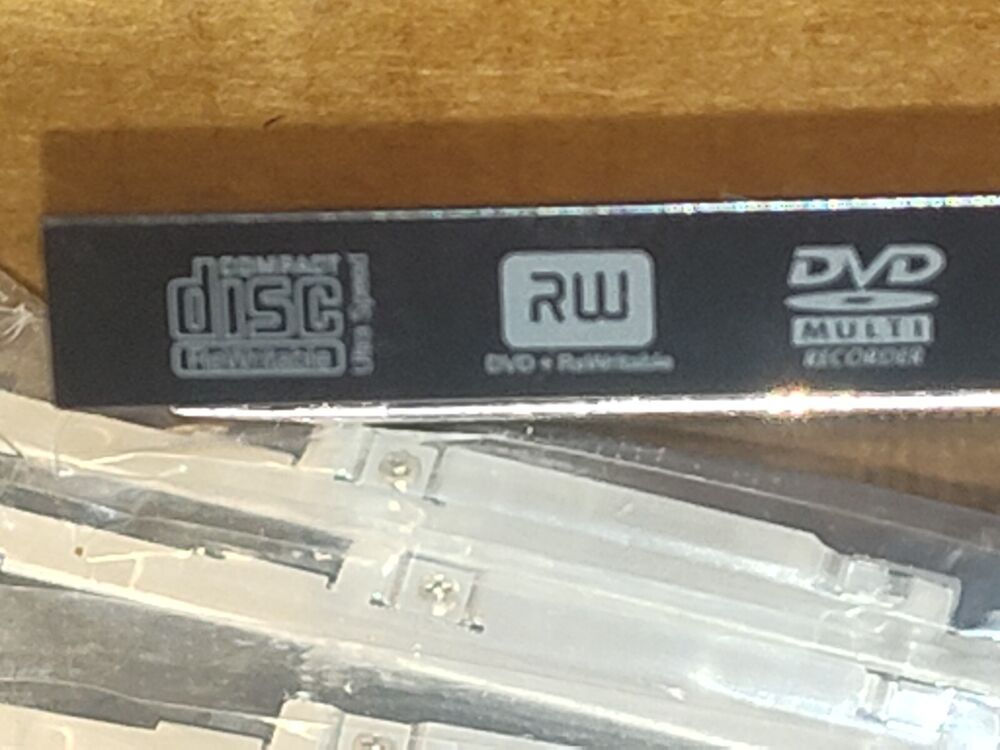 Dell TS-U633(B) 9.5mm SATA Super Multi DVDRW Writer