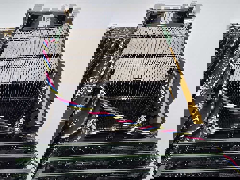 *FULLY LOADED* GIGABYTE GA-X99-UD5 WIFI Motherboard with 64GB RAM and Intel i7 5820k CPU