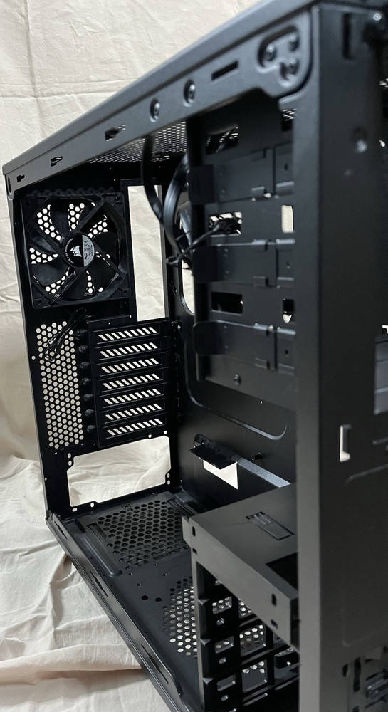 Corsair Carbide Series 200R Mid Tower Gaming Case