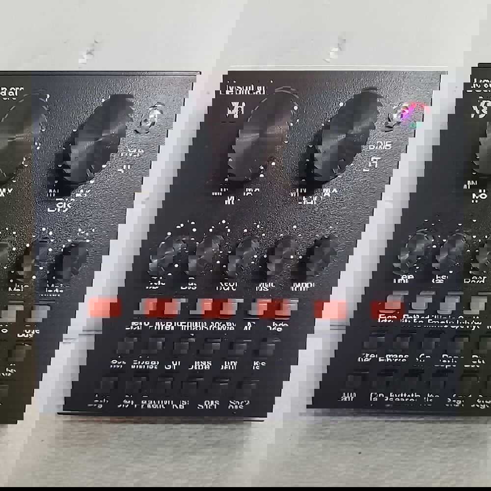 V8 USB Audio Mixing Sound Card for Enhanced Singing and Live Performances