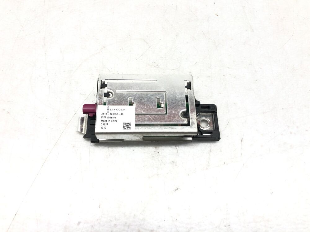 2019-2023 Lincoln Nautilus Radio Antenna Receiver Control Module OEM