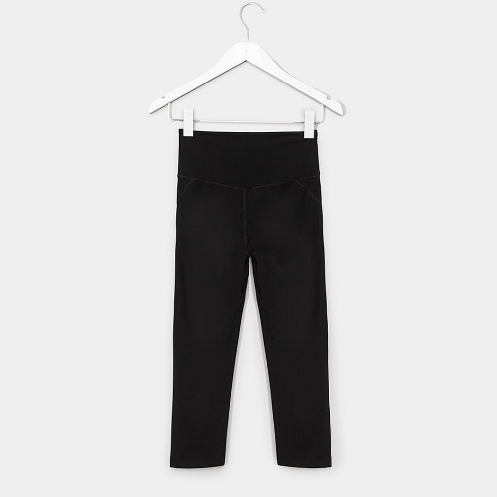High-Waisted Compressive Capri Leggings in Black for Women