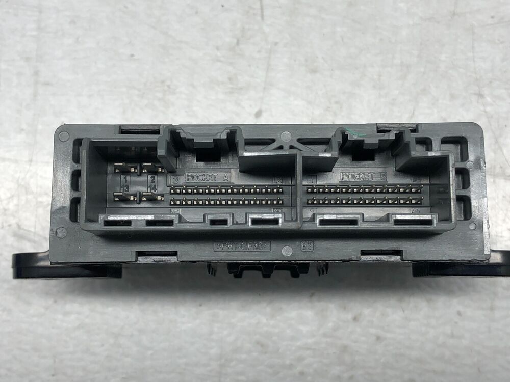 2017-2020 Lincoln Continental Left Driver Front Door Control Module OEM