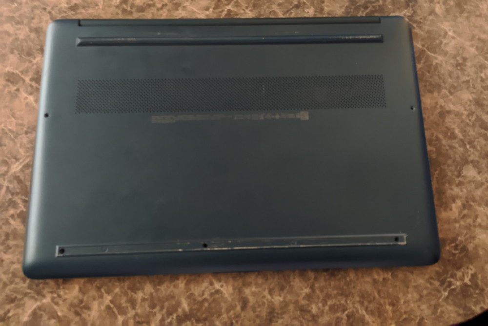 HP 17-inch Laptop with Core i7-1165G7, 4.7GHz, 500GB SSD, 12GB RAM