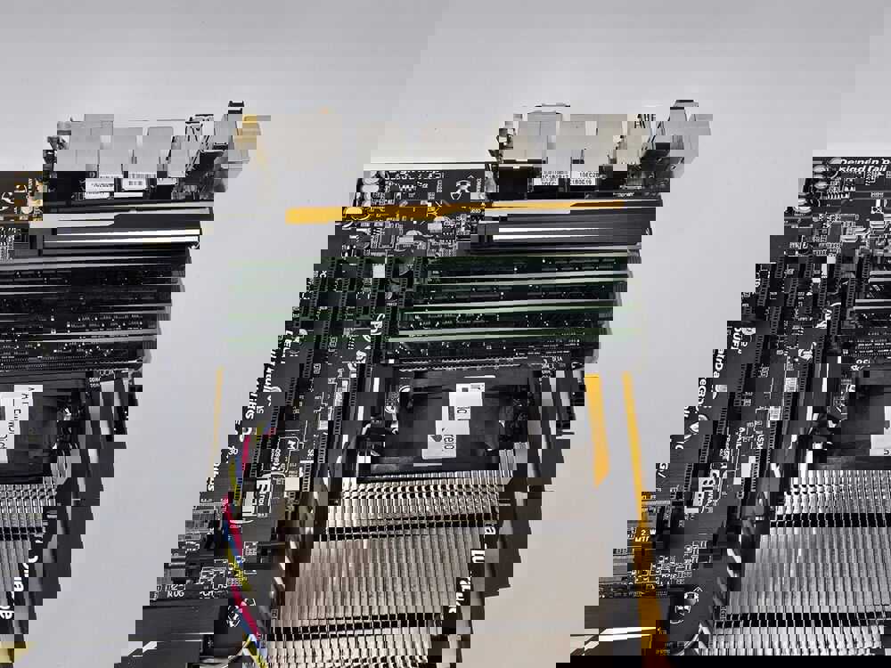 *FULLY LOADED* GIGABYTE GA-X99-UD5 WIFI Motherboard with 64GB RAM and Intel i7 5820k CPU