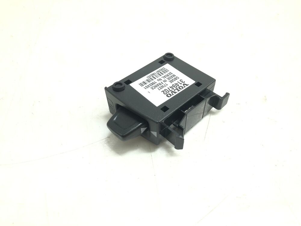 2017-2022 Volvo S90 Genuine SIM Card Control Module