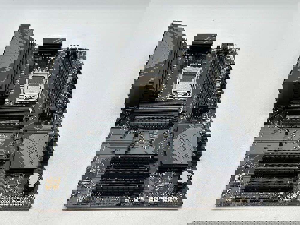 GIGABYTE B650 Eagle AX AM5 DDR5 PCIe 5.0 ATX Motherboard