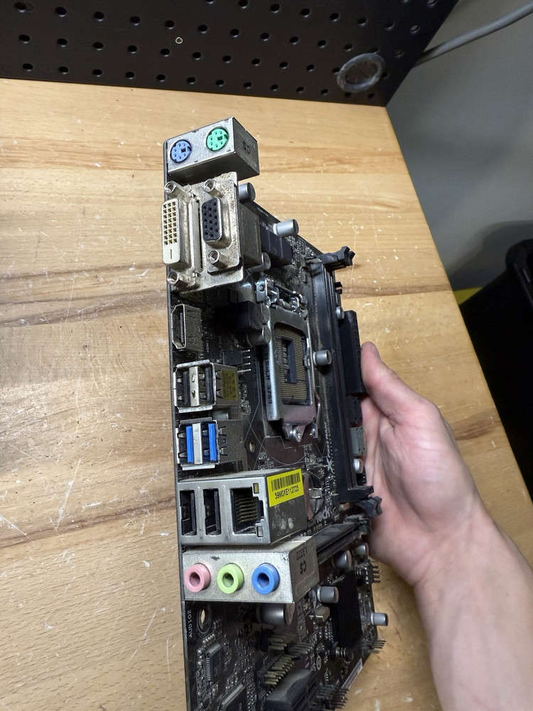 ASROCK H81M-HDS Motherboard - No CPU