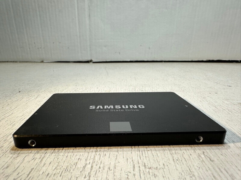 Samsung 850 EVO 250GB 2.5" SATA SSD - MZ-75E250