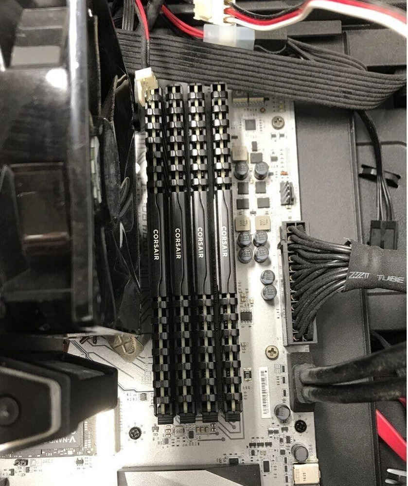 High-Performance Gaming PC - i7-6700K, 32GB RAM, GTX 1060