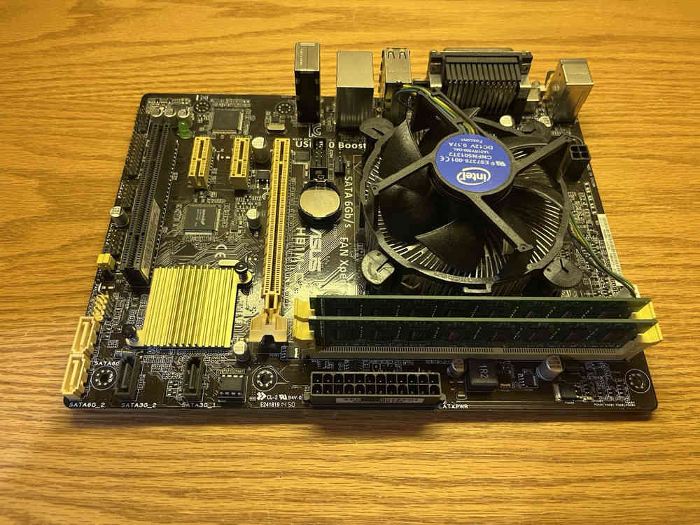 ASUS H81M-C mATX Gaming Motherboard Bundle with Intel i5-4460, 16GB DDR3, Cooler