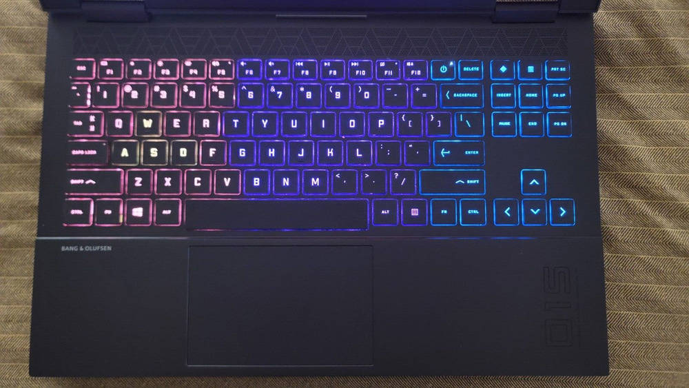 HP OMEN 15-en0013dx Gaming Laptop