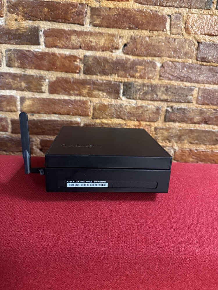 Lenovo ThinkCentre M715Q Desktop PC