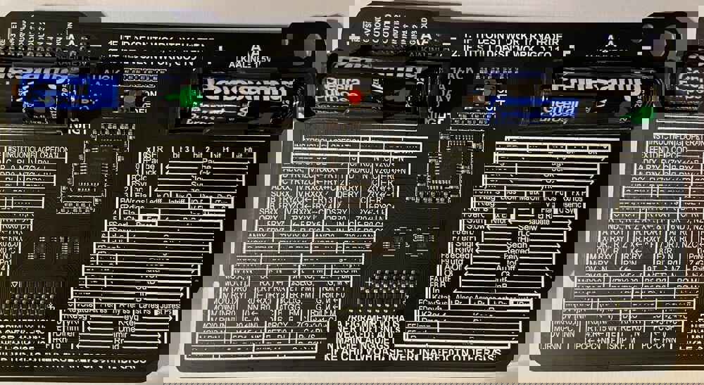 Vintage Supercon 4-Bit Computer with Binary and Assembly Programming