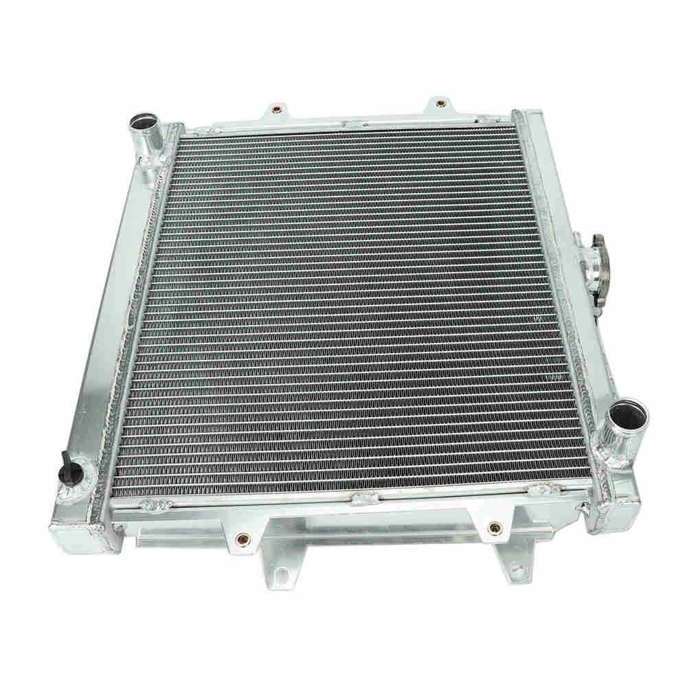 3-Row Aluminum Radiator for 84-95 Toyota Pickup and 92-95 4Runner SR5