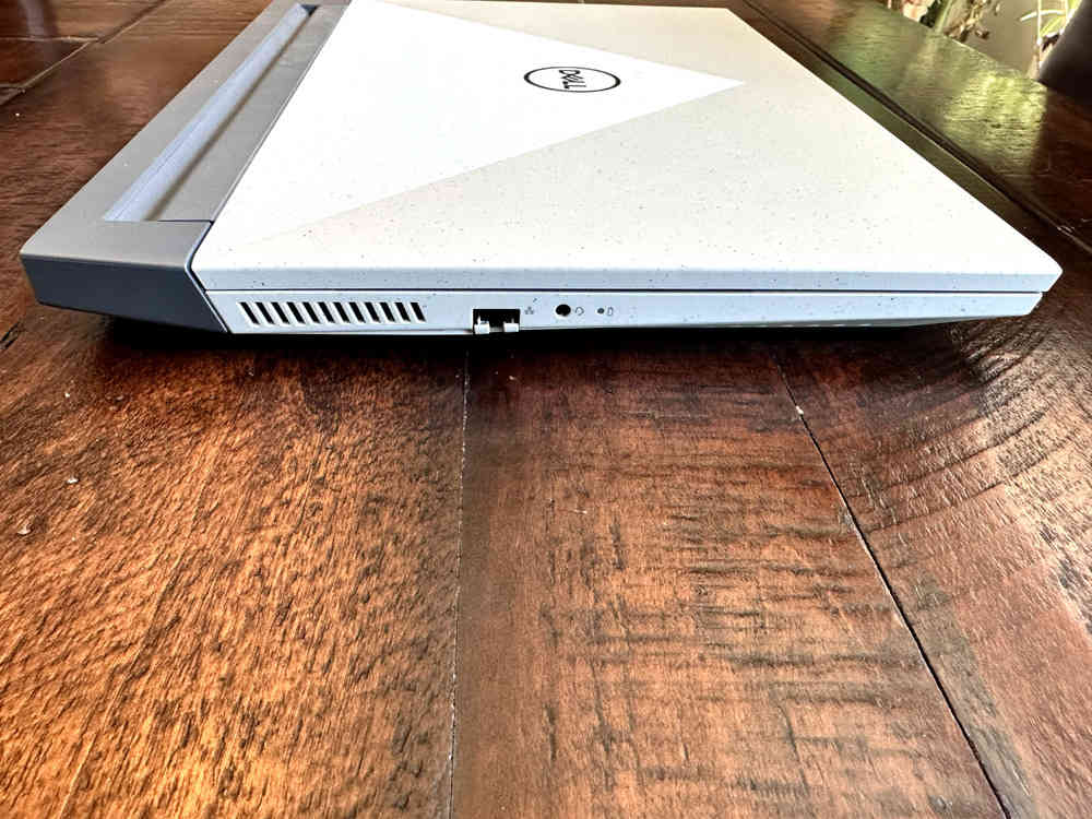 Dell G15 5515 Ryzen 7 Gaming Laptop with RTX 3050Ti
