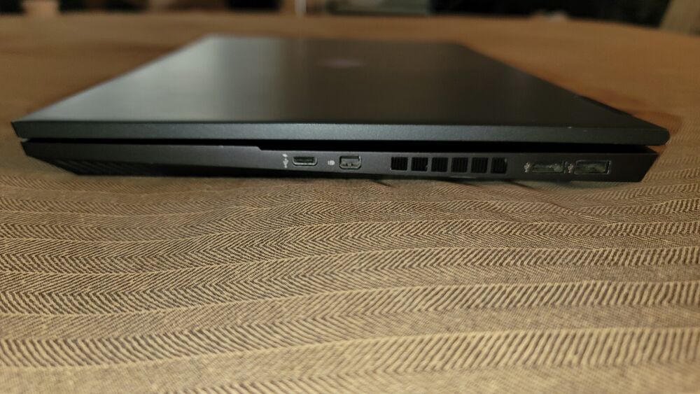 HP OMEN 15-en0013dx Gaming Laptop