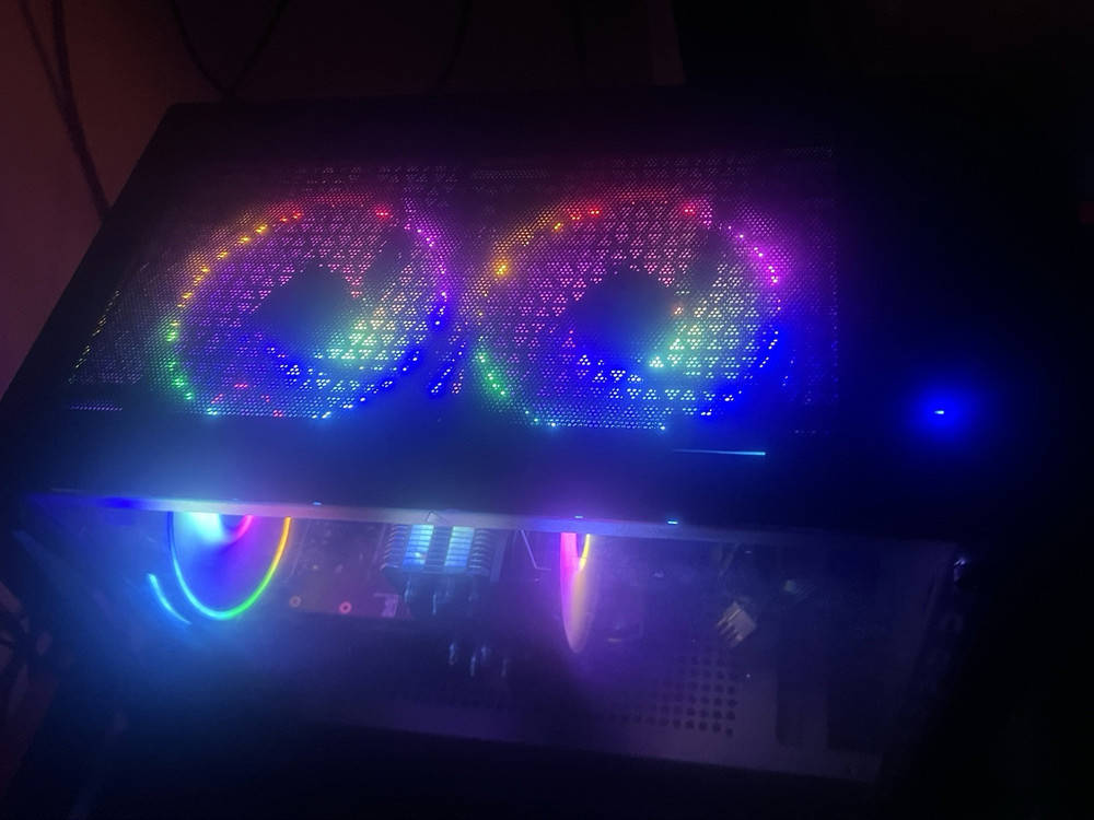 Powerful Gaming PC with AMD Motherboard