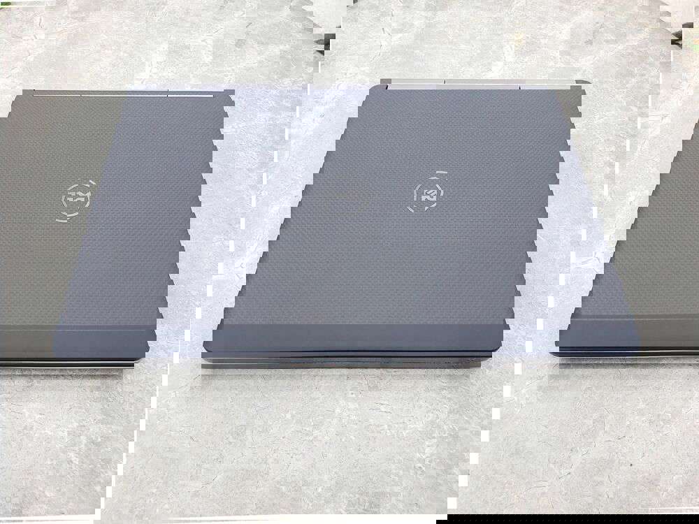 High-Performance Gaming Laptop: Intel Core i7, 32GB RAM, 512GB SSD, NVIDIA GPU