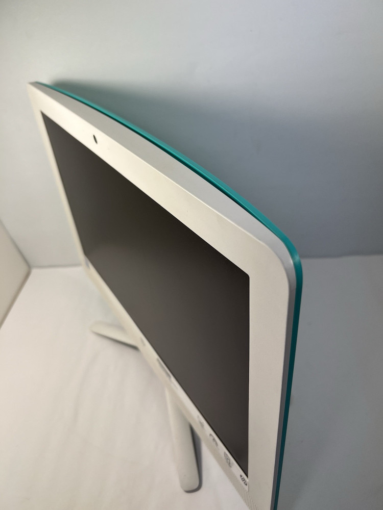 HP 20 All-In-One Computer - Model 20 C023W, Windows 10, White/Teal