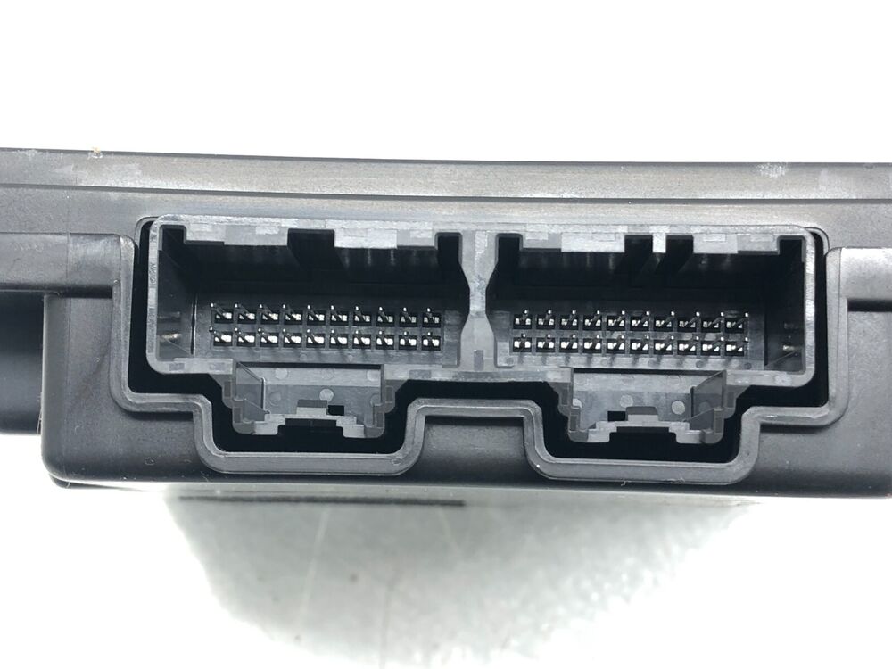 2015-2018 GMC Yukon Keyless Entry Control Module - Genuine OEM