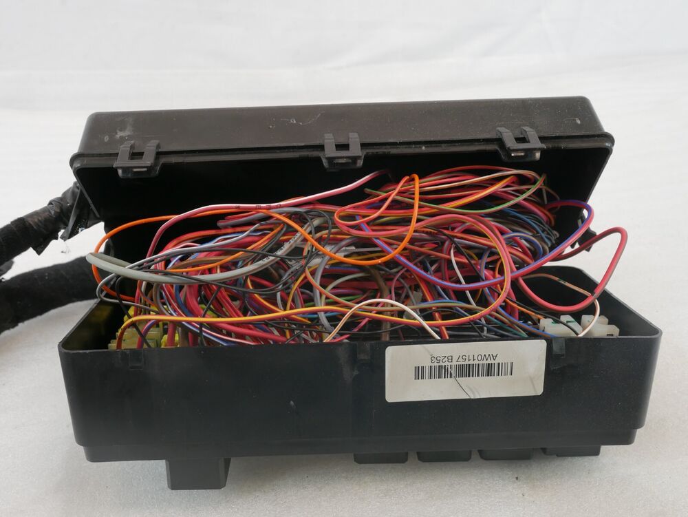 2014-2017 Maserati Ghibli S 3.0L V6 RWD OEM Rear Fuse Relay Box with Cover