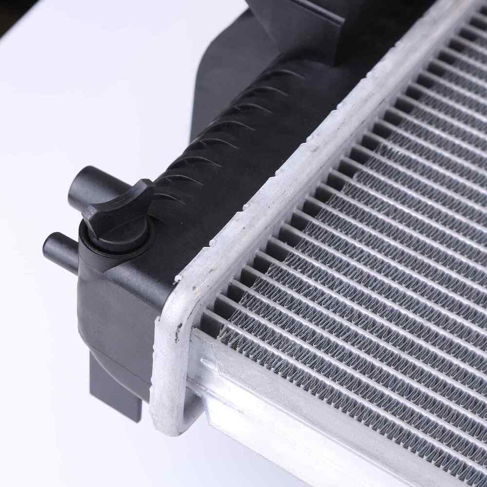 Direct Fit Radiator for 2019-2024 Ram 2500/3500/4500/5500 V8 6.4L