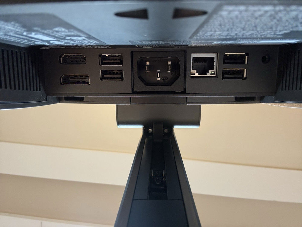 HP EliteOne 800 G3 All-in-One – A Fusion of Power, Elegance, and Durability