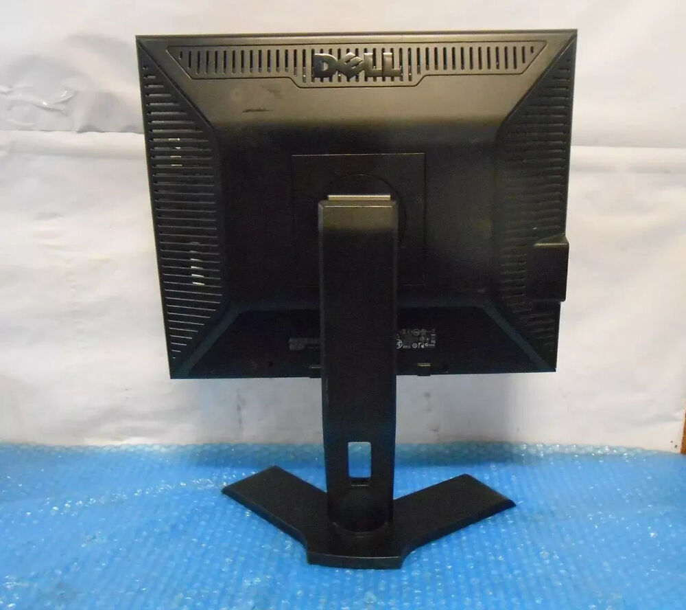 Dell UltraSharp 19" LCD Monitor with Power Cord