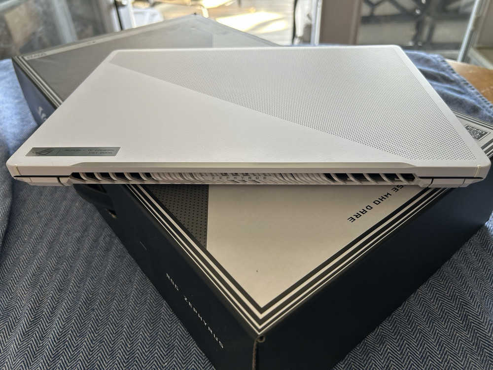 ASUS ROG Zephyrus G14 Gaming Laptop with Ryzen 9, 24GB RAM, 1TB SSD, RTX 4060