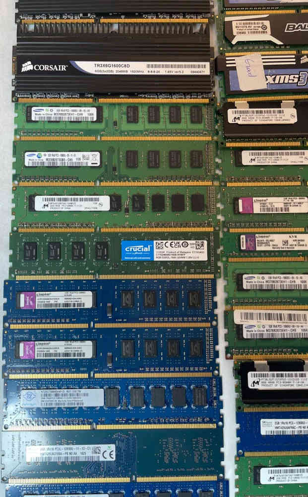 46-Piece Assorted DDR2/DDR3/DD4 RAM Memory Kit