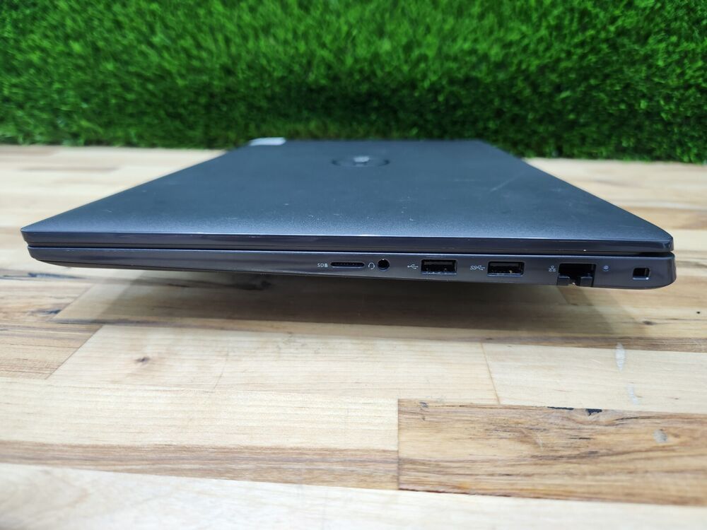 Dell Latitude 3520 15.6" Laptop with i5-1135G7, 16GB RAM, 256GB SSD