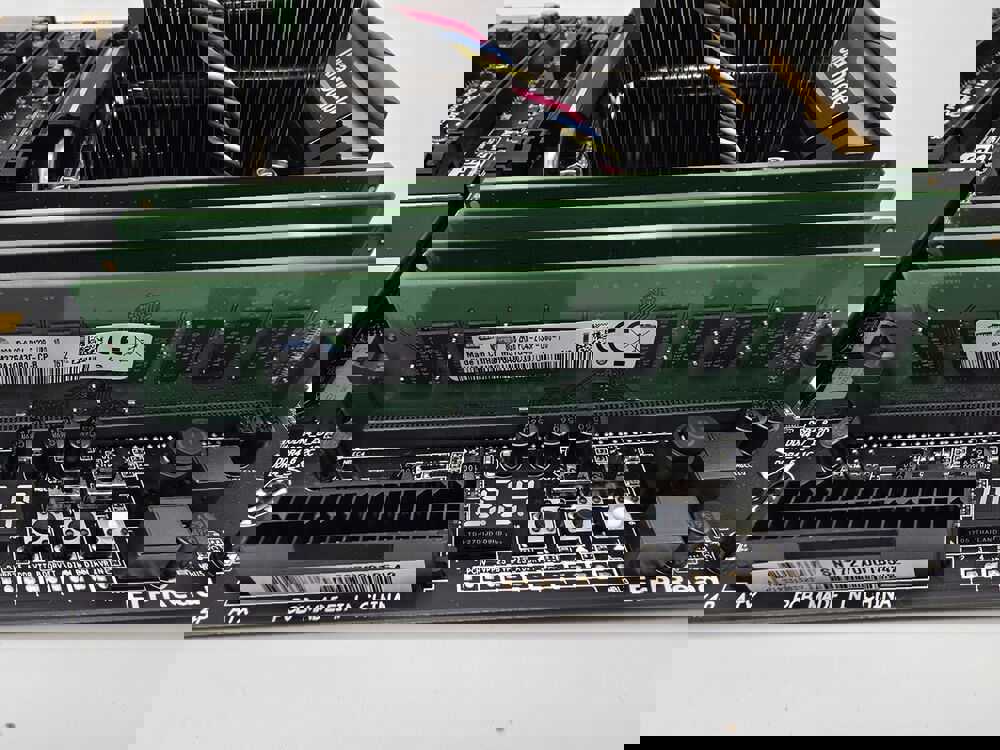 *FULLY LOADED* GIGABYTE GA-X99-UD5 WIFI Motherboard with 64GB RAM and Intel i7 5820k CPU