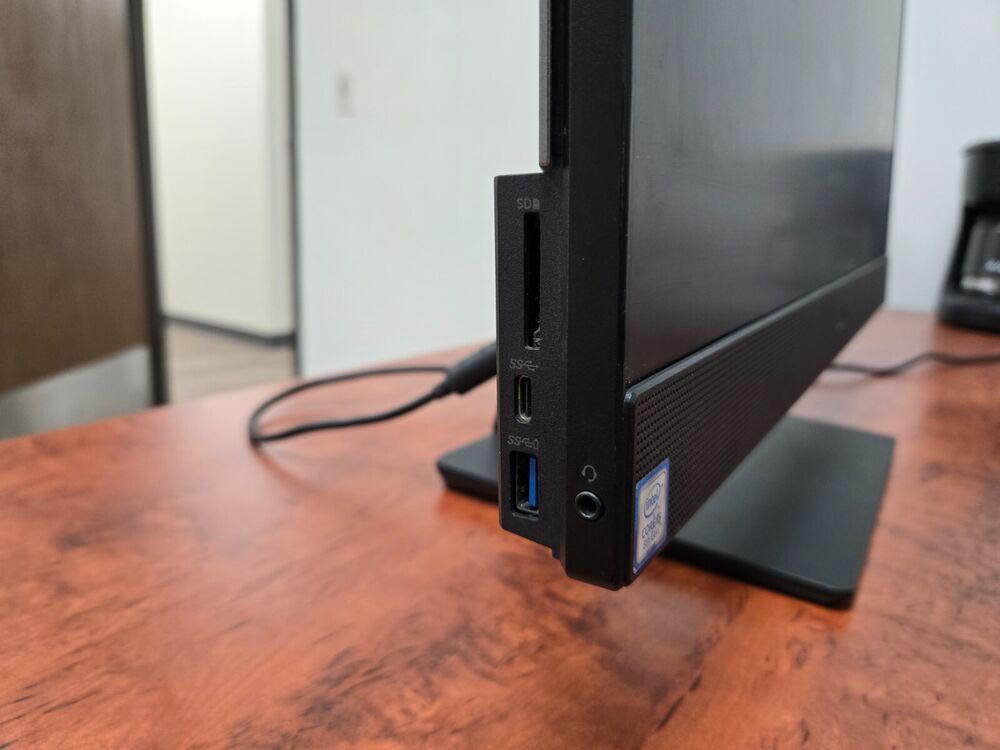 Dell Inspiron 5477 AIO 24" Touchscreen FHD Desktop PC