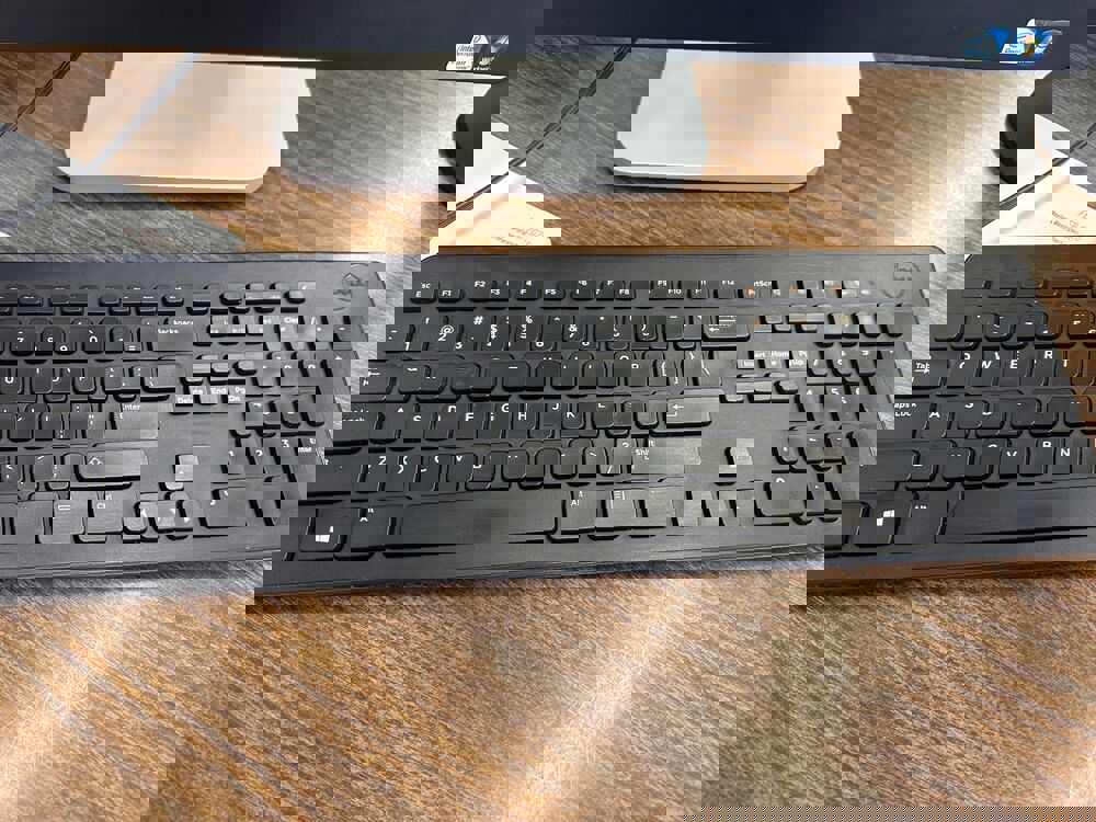 Dell Inspiron ONE2330 27" All-in-One Desktop PC with Wireless Keyboard & Mouse