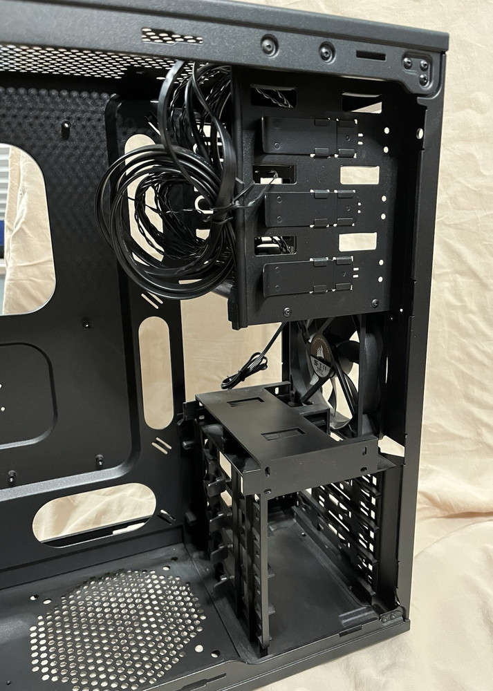 Corsair Carbide Series 200R Mid Tower Gaming Case