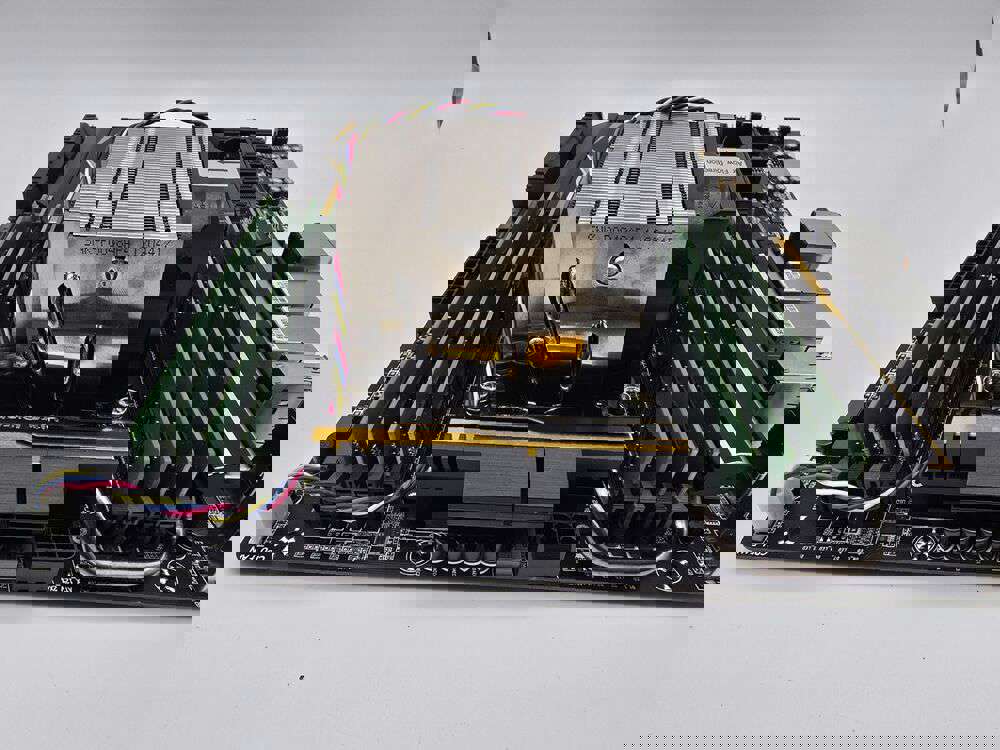 *FULLY LOADED* GIGABYTE GA-X99-UD5 WIFI Motherboard with 64GB RAM and Intel i7 5820k CPU
