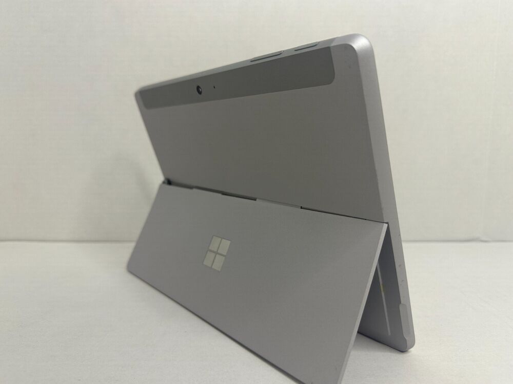 Microsoft Surface Go 10" Pentium 4415Y, 8GB RAM, 128GB SSD - Windows 10
