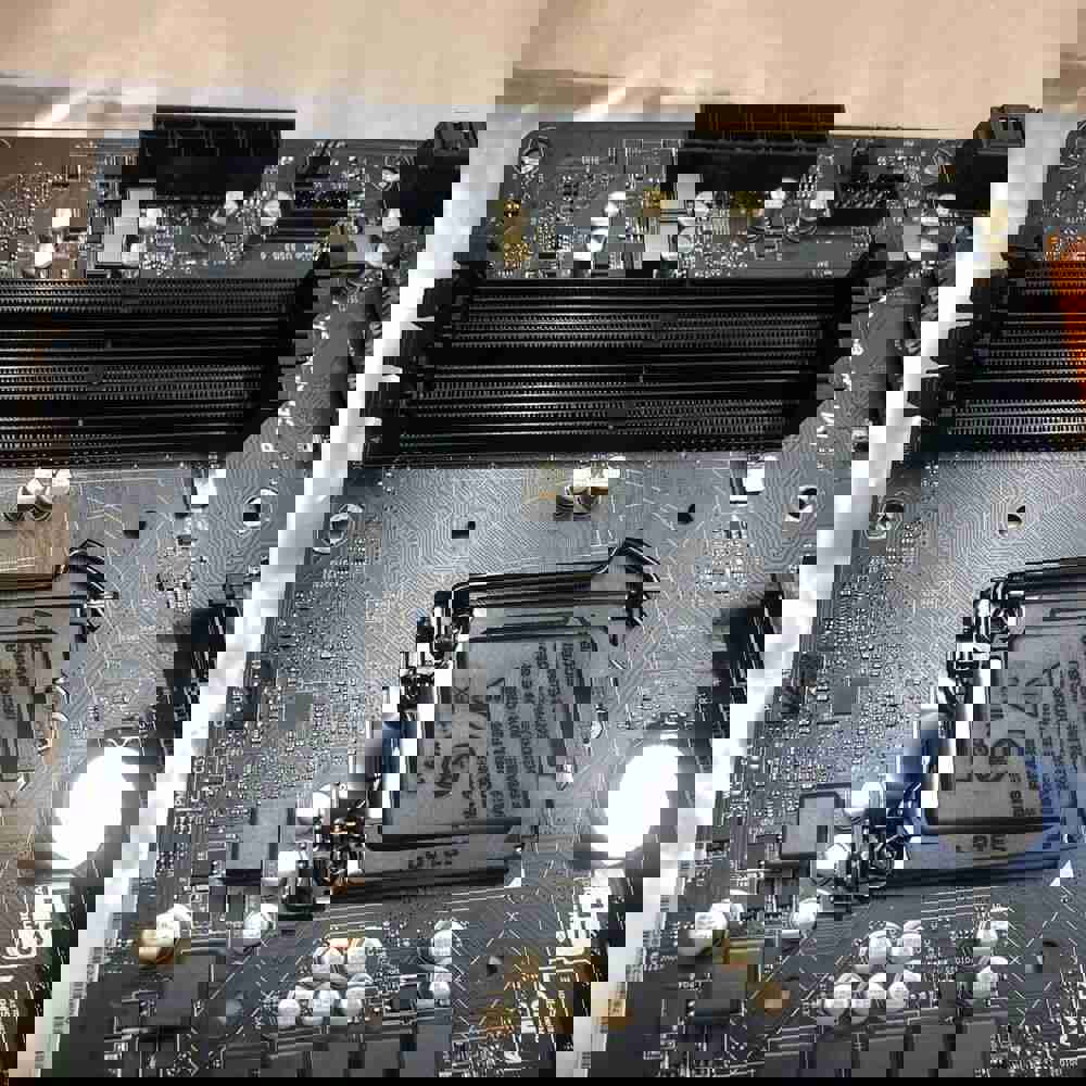 ASRock Z170M Extreme4 DDR4 Intel Motherboard - High-Performance Gaming Rig