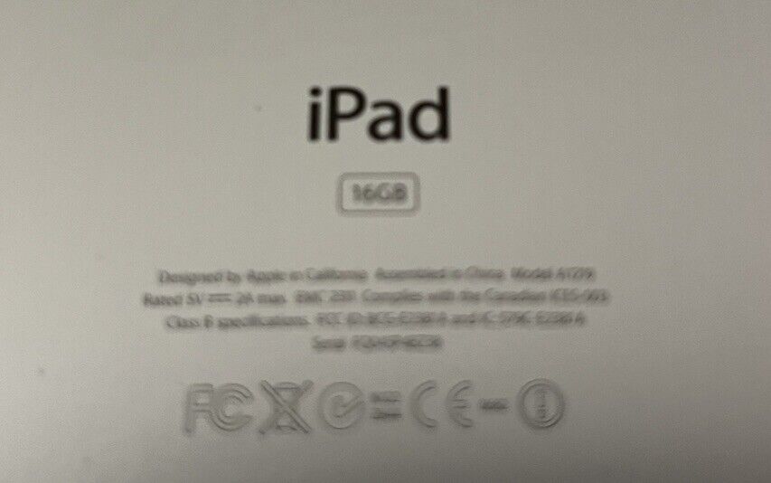 Apple iPad 1st Generation 9.7" 16GB Wi-Fi - Grade B+