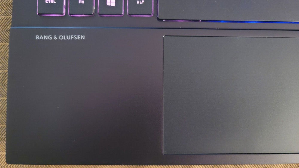 HP OMEN 15-en0013dx Gaming Laptop