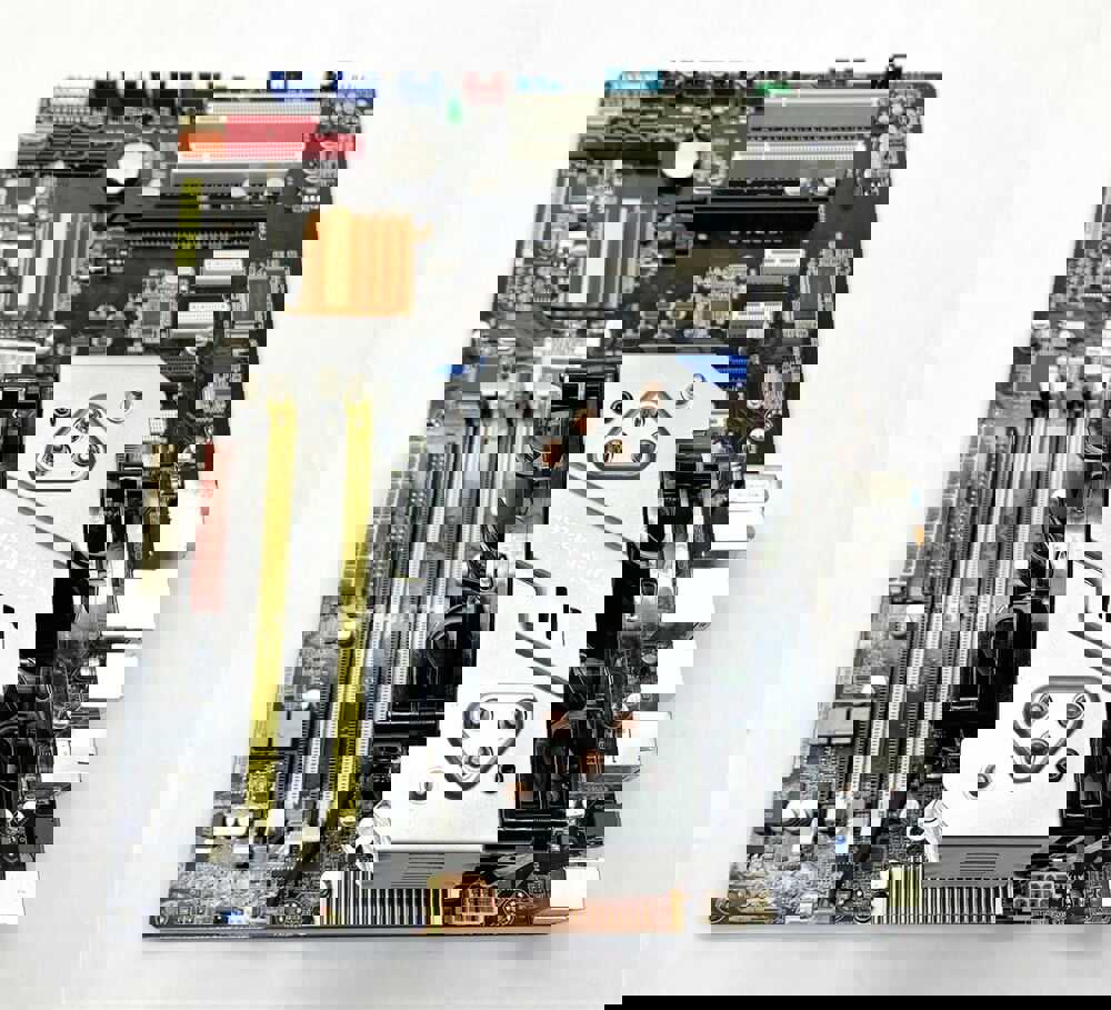 ASUS P5Q PRO TURBO Motherboard and Core2 Quad Q9650 3GHz CPU Bundle