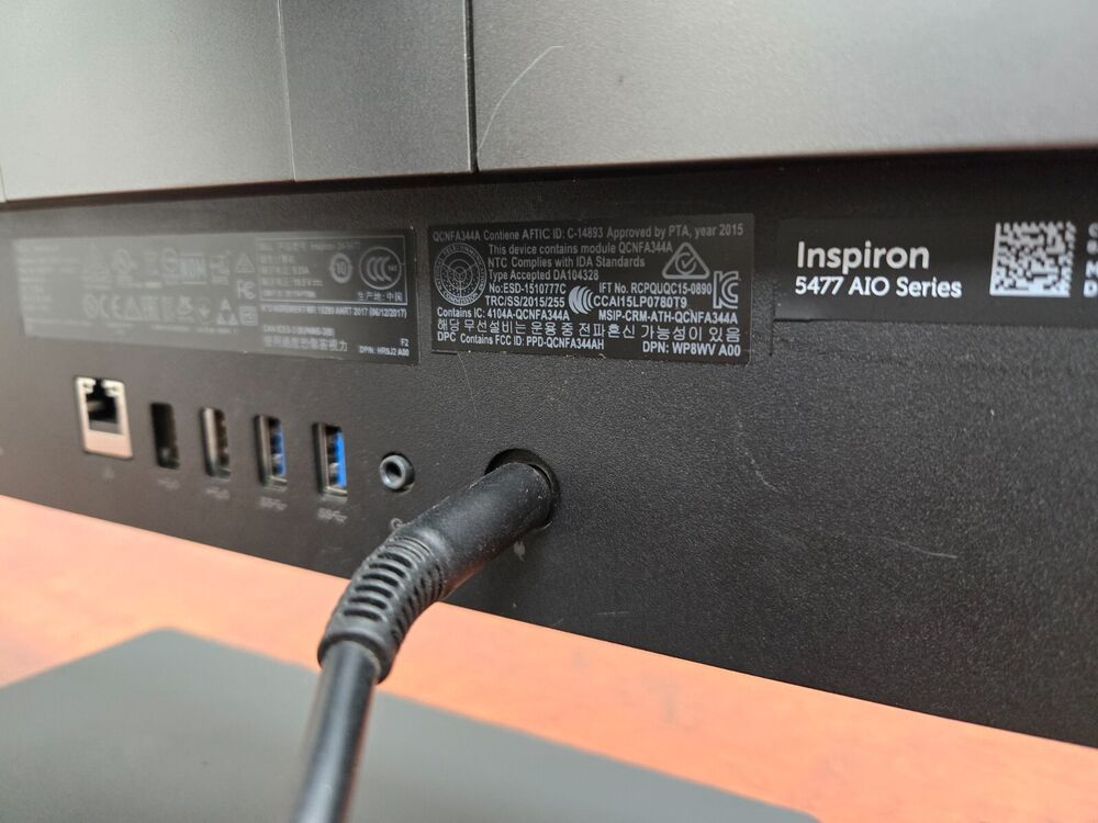 Dell Inspiron 5477 AIO 24" Touchscreen FHD Desktop PC