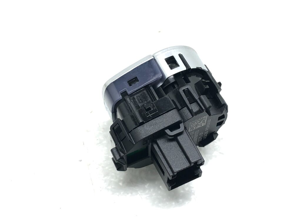 2016-2019 BMW 740I G12 ECU PCM Engine Control Module with Push Start