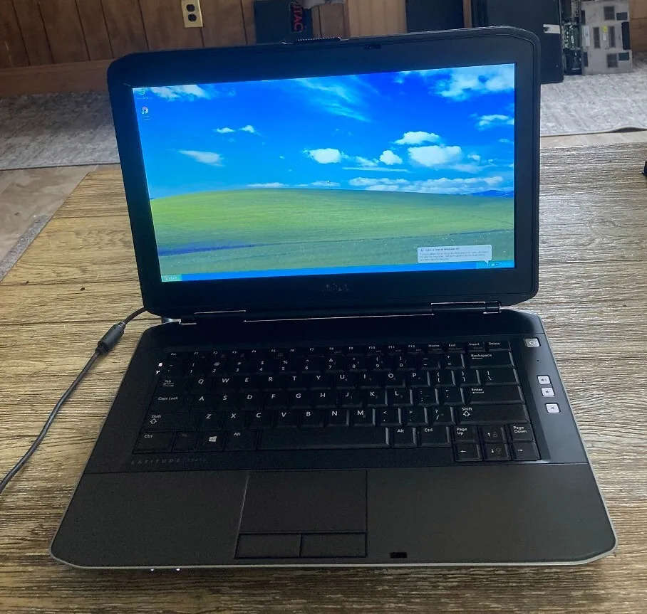 14.1" Dell E5420/30 Laptop - Windows 7 Pro 64 Bit, Intel i5 2.5GHz, 4GB RAM, 250GB HDD, DVDRW