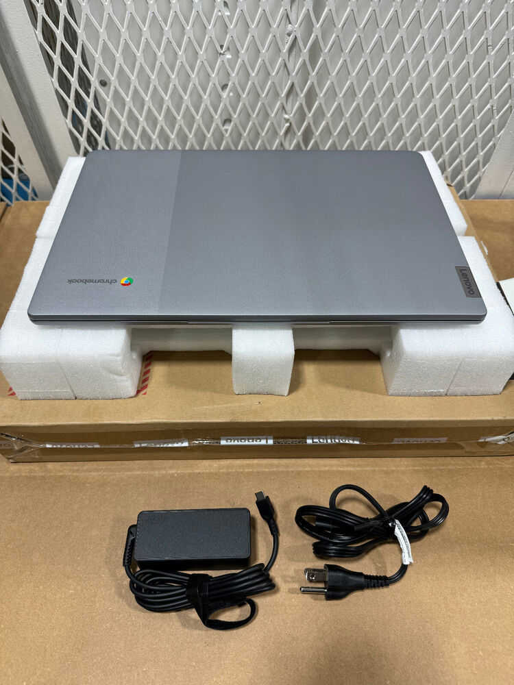 Touchscreen Lenovo IdeaPad 3 15" Chromebook with Intel Processor
