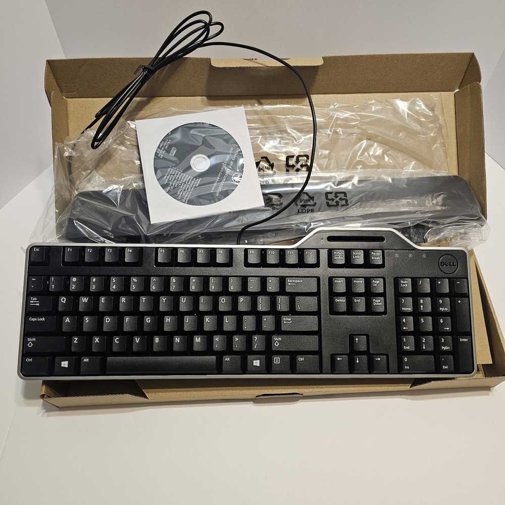 Dell KB813 Smartcard Wired Keyboard - Black Edition